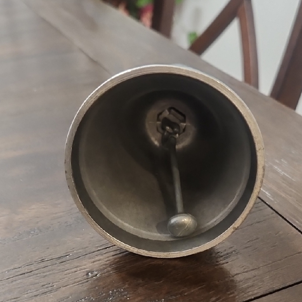 Chic Silver BELL - Picture 4 of 5